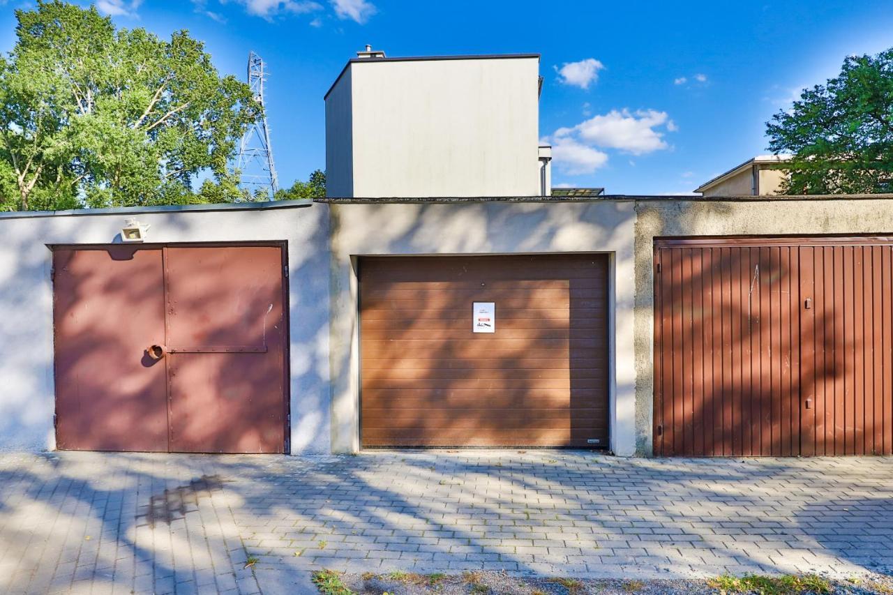 Gdanska Two-Bedroom Apartment Brzezno Beach By Noclegi Renters エクステリア 写真