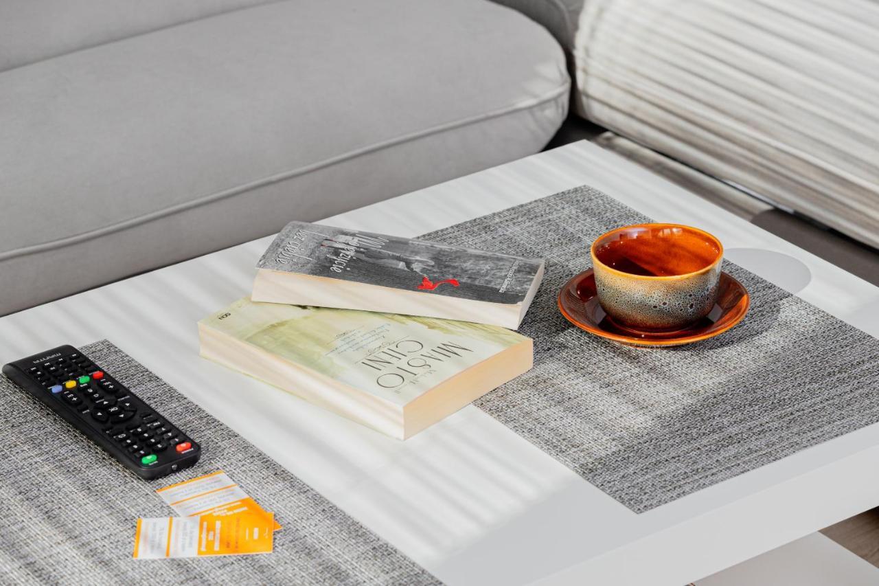 Gdanska Two-Bedroom Apartment Brzezno Beach By Noclegi Renters エクステリア 写真