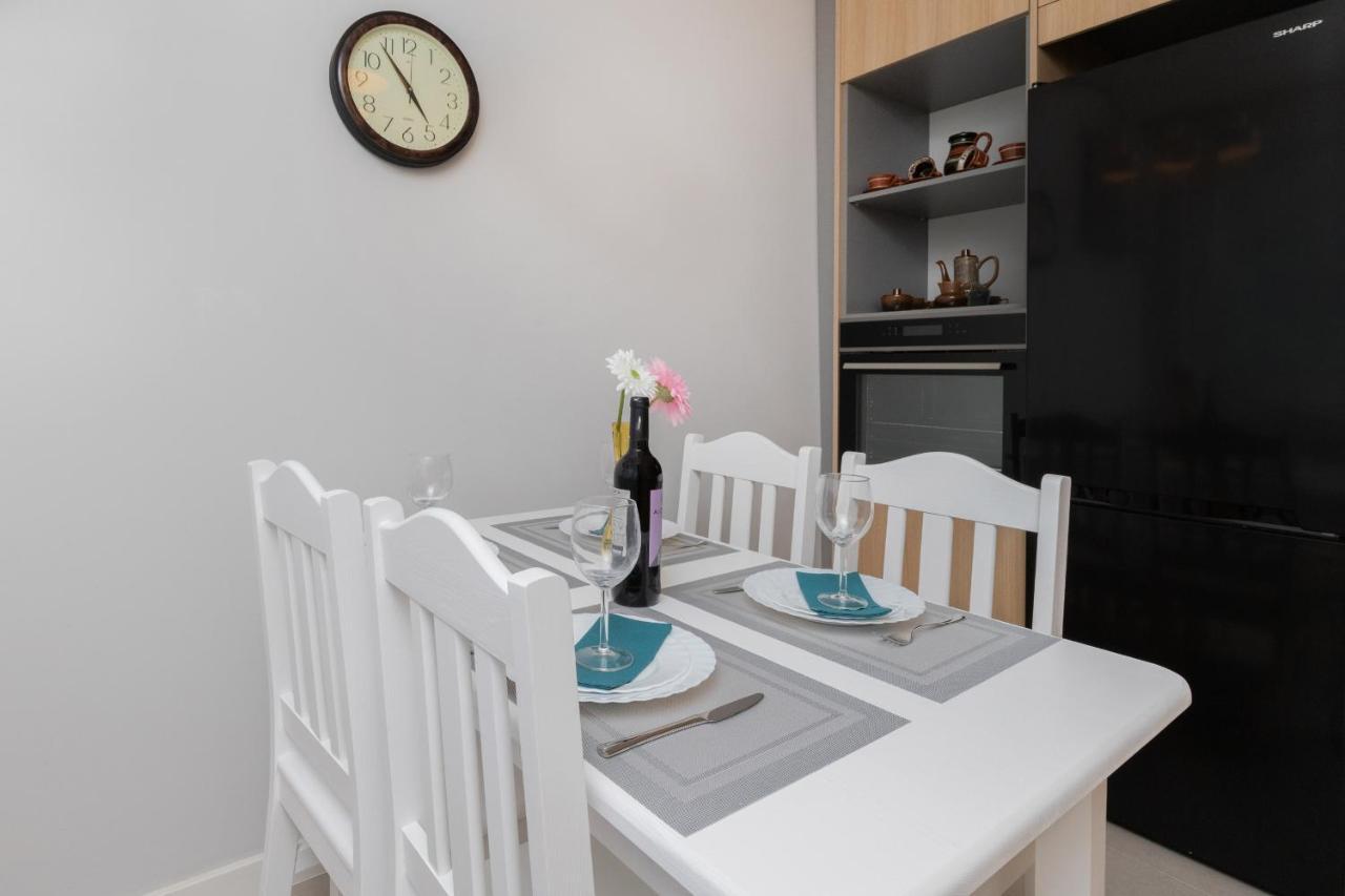 Gdanska Two-Bedroom Apartment Brzezno Beach By Noclegi Renters エクステリア 写真